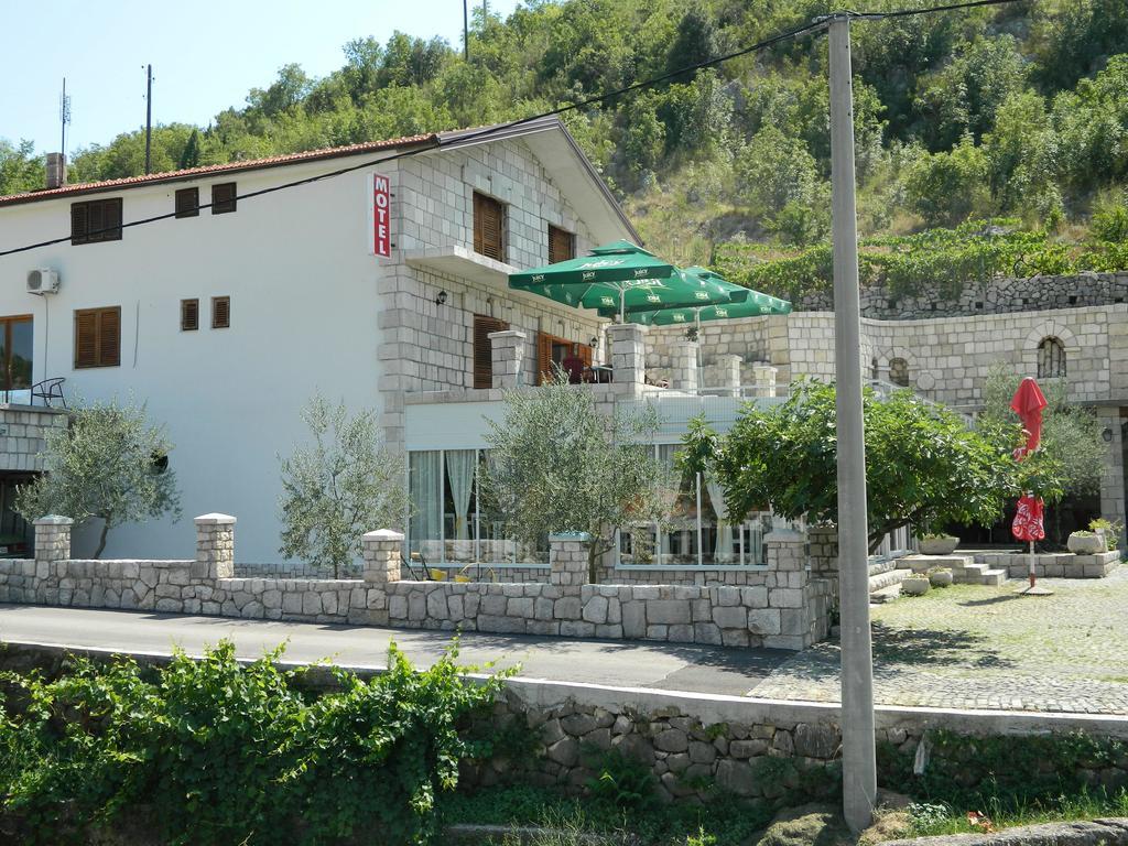 Čapljina Motel Jelcic מראה חיצוני תמונה